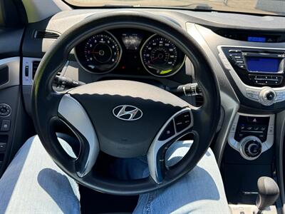 2011 Hyundai ELANTRA GLS   - Photo 19 - Albany, OR 97322