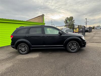 2017 Dodge Journey SE   - Photo 2 - Albany, OR 97322