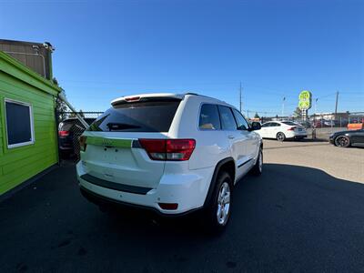 2011 Jeep Grand Cherokee Laredo X   - Photo 3 - Albany, OR 97322