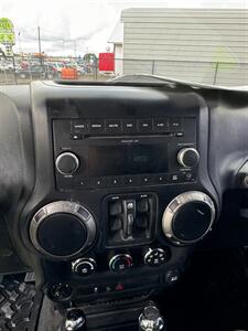 2011 Jeep Wrangler Unlimited Sport   - Photo 15 - Albany, OR 97322