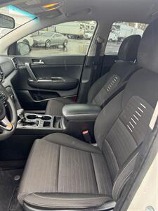 2018 Kia Sportage LX   - Photo 16 - Albany, OR 97322