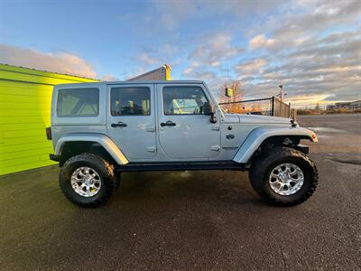 2012 Jeep Wrangler Unlimited Arctic   - Photo 2 - Albany, OR 97322