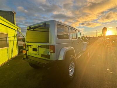 2012 Jeep Wrangler Unlimited Arctic   - Photo 3 - Albany, OR 97322