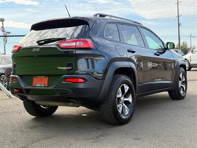 2015 Jeep Cherokee Trailhawk   - Photo 3 - Albany, OR 97322