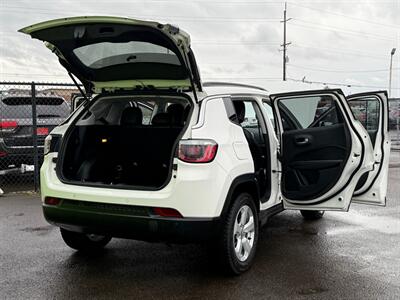 2018 Jeep Compass Latitude   - Photo 6 - Albany, OR 97322