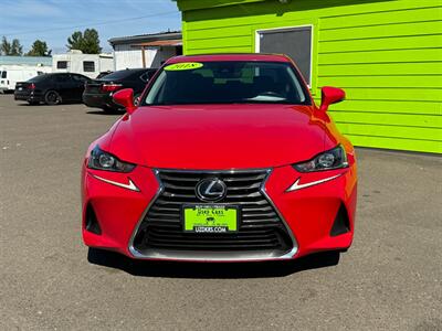 2018 Lexus IS 300   - Photo 2 - Albany, OR 97322