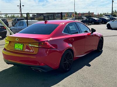 2018 Lexus IS 300   - Photo 5 - Albany, OR 97322