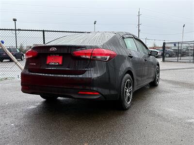 2018 Kia Forte LX   - Photo 3 - Albany, OR 97322