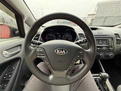 2018 Kia Forte LX   - Photo 13 - Albany, OR 97322