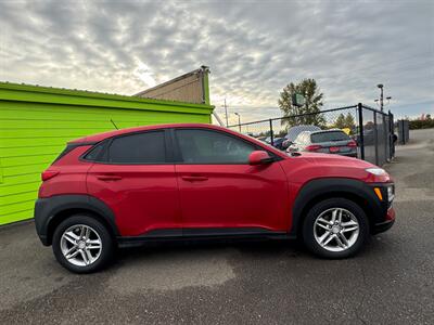 2019 Hyundai KONA SE   - Photo 2 - Albany, OR 97322