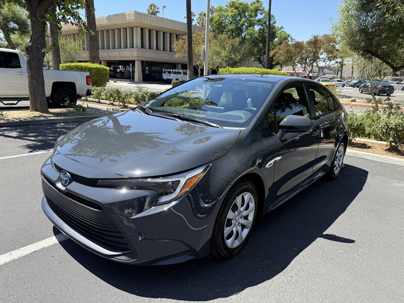 2025 Toyota Corolla Hybrid LE  