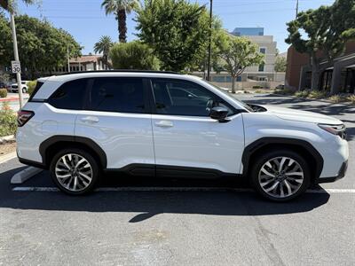 2025 Subaru Forester Touring   - Photo 4 - Riverside, CA 92501