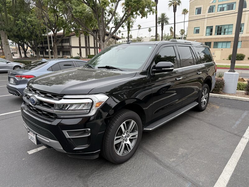 2023 Ford Expedition Limited MAX 4x4's photo