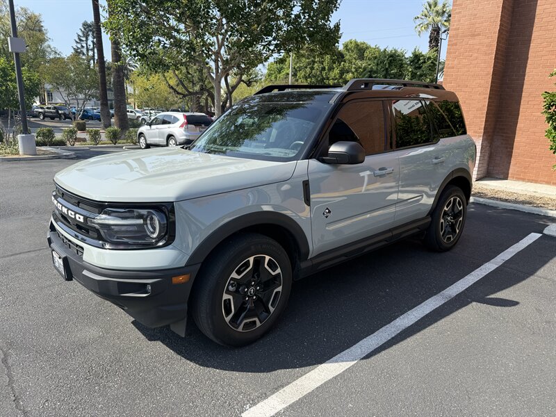2023 Ford Bronco Sport Outer Banks   - Photo 1 - Riverside, CA 92501