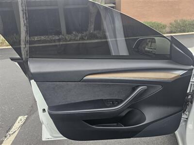 2021 Tesla Model 3 Standard Range Plus - Photo 10 - Riverside, CA 92501