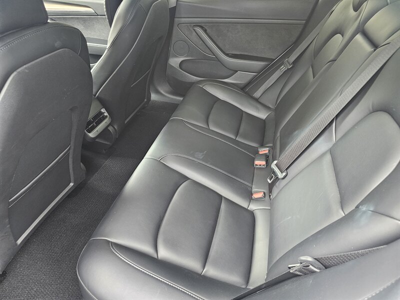 2021 Tesla Model 3 Standard Range Plus - Photo 13 - Riverside, CA 92501