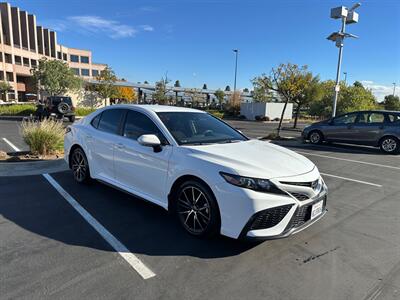 2022 Toyota Camry SE  