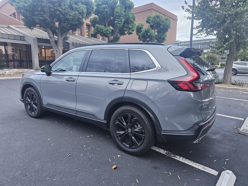 2023 Honda CR-V Hybrid Sport Touring - Photo 3 - Riverside, CA 92501