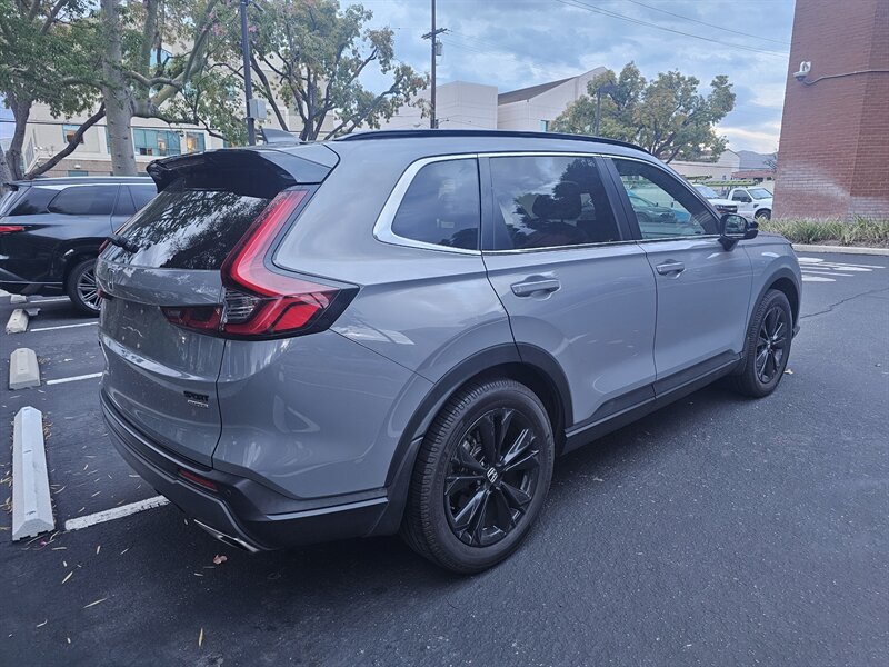 2023 Honda CR-V Hybrid Sport Touring - Photo 5 - Riverside, CA 92501