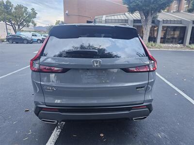 2023 Honda CR-V Hybrid Sport Touring - Photo 4 - Riverside, CA 92501