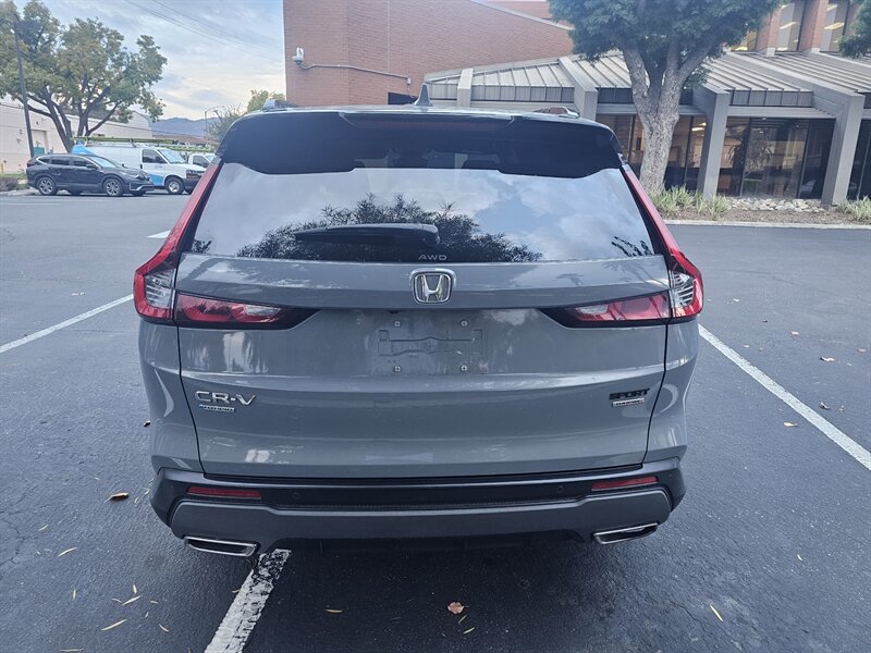 2023 Honda CR-V Hybrid Sport Touring - Photo 4 - Riverside, CA 92501