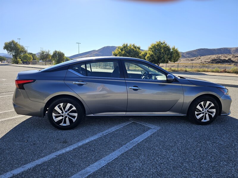 2023 Nissan Altima 2.5 S - Photo 6 - Riverside, CA 92501