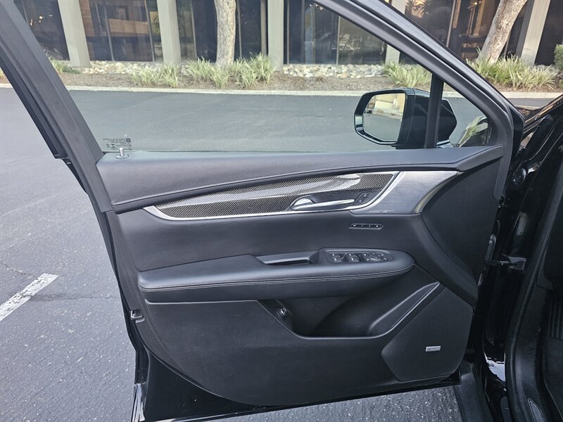 2020 Cadillac XT5 Sport - Photo 11 - Riverside, CA 92501