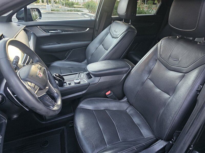 2020 Cadillac XT5 Sport - Photo 14 - Riverside, CA 92501