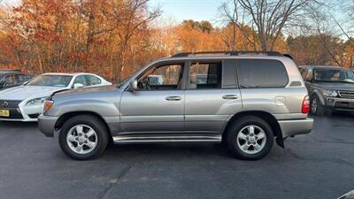 2005 Toyota Land Cruiser Sport Utility 4D   - Photo 2 - North Reading, MA 01864