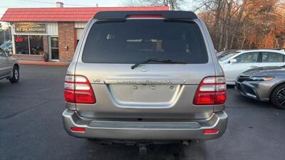 2005 Toyota Land Cruiser Sport Utility 4D   - Photo 4 - North Reading, MA 01864