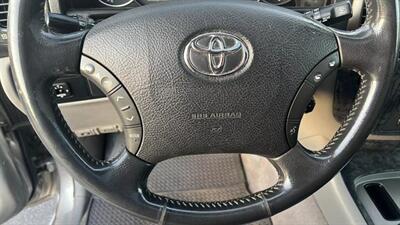 2005 Toyota Land Cruiser Sport Utility 4D   - Photo 20 - North Reading, MA 01864