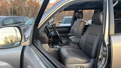 2005 Toyota Land Cruiser Sport Utility 4D   - Photo 14 - North Reading, MA 01864