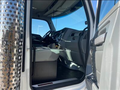 2018 Kenworth T880   - Photo 13 - Mira Loma, CA 91752