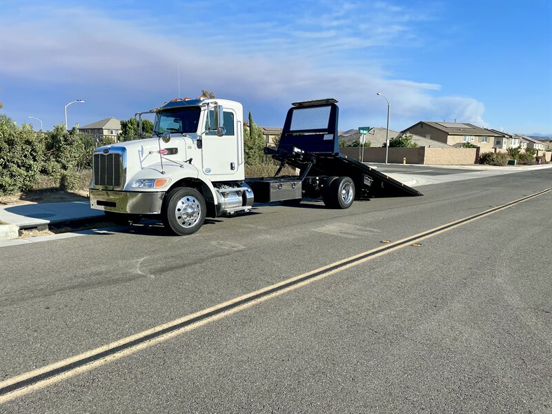 2016 Peterbilt 337 ROLLBACK TOW TRUCK  