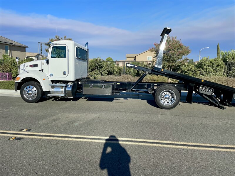 2016 Peterbilt 337 ROLLBACK TOW TRUCK  