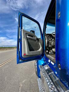 2016 Kenworth T880   - Photo 16 - Mira Loma, CA 91752