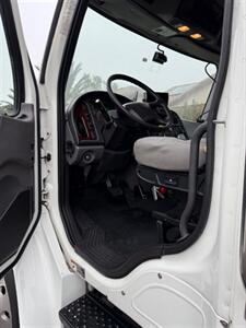 2019 Freightliner M2 EXT CAB ROLLBACK TOW TRUCK   - Photo 12 - Mira Loma, CA 91752