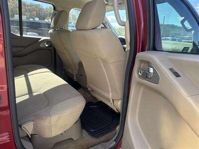 2017 Nissan Frontier SV   - Photo 8 - Princeton, WV 24740