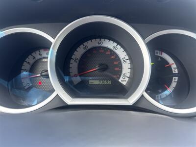 2013 Toyota Tacoma V6   - Photo 10 - Princeton, WV 24740