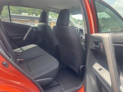 2016 Toyota RAV4 XLE   - Photo 8 - Princeton, WV 24740