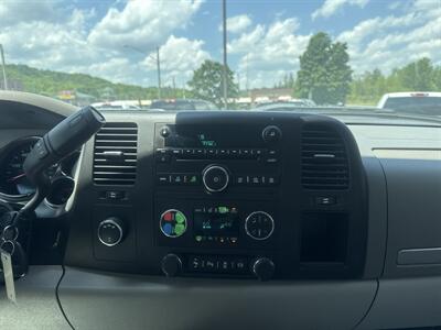 2013 Chevrolet Silverado 2500HD LT - Photo 9 - Princeton, WV 24740