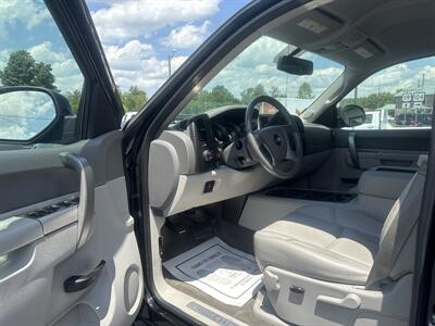 2013 Chevrolet Silverado 2500HD LT - Photo 5 - Princeton, WV 24740