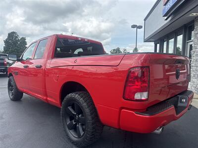 2019 RAM 1500 Classic Express   - Photo 2 - Princeton, WV 24740