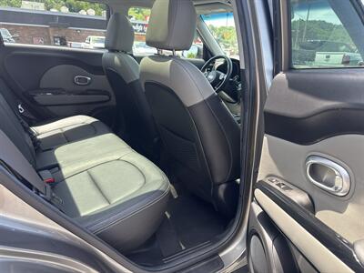 2016 Kia Soul EX - Photo 8 - Princeton, WV 24740