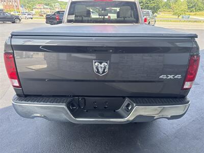 2018 RAM 1500 Express   - Photo 3 - Princeton, WV 24740