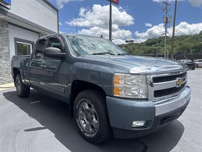 2008 Chevrolet Silverado 1500 Work Truck   - Photo 4 - Princeton, WV 24740