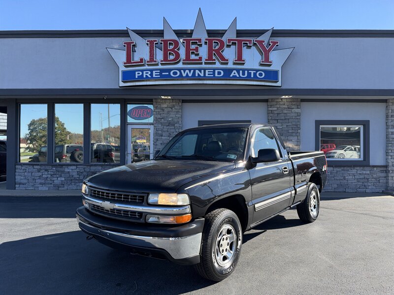 2000 Chevrolet Silverado 1500 LS   - Photo 1 - Princeton, WV 24740