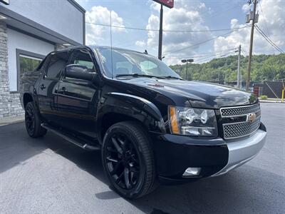 2010 Chevrolet Avalanche LT   - Photo 4 - Princeton, WV 24740