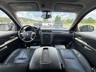 2010 Chevrolet Avalanche LT   - Photo 9 - Princeton, WV 24740
