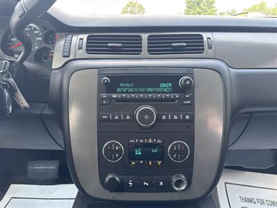 2010 Chevrolet Avalanche LT   - Photo 10 - Princeton, WV 24740